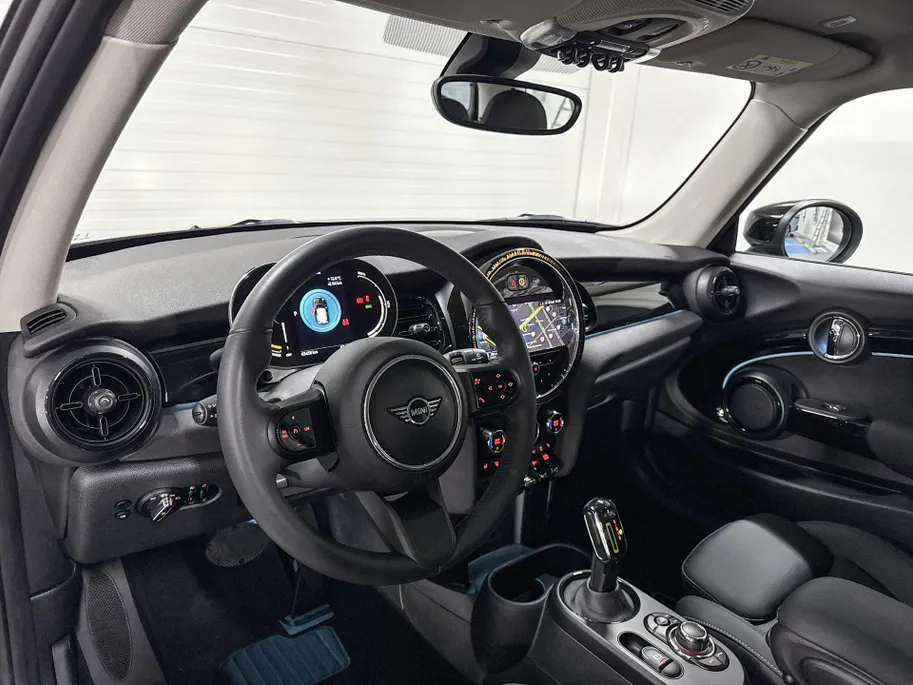 MINI Cooper 3-deurs Electric Electric Camden Edition