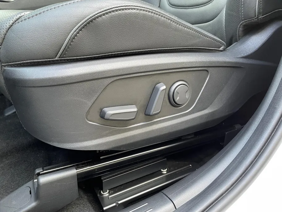 Hyundai Tucson 1.6 T-GDI PHEV Premium Sky 4WD | Zeer compleet | Open dak | 360 graden camera | Stoelverwarming & koeling | Apple CarPlay & Android Auto | Memory seats |