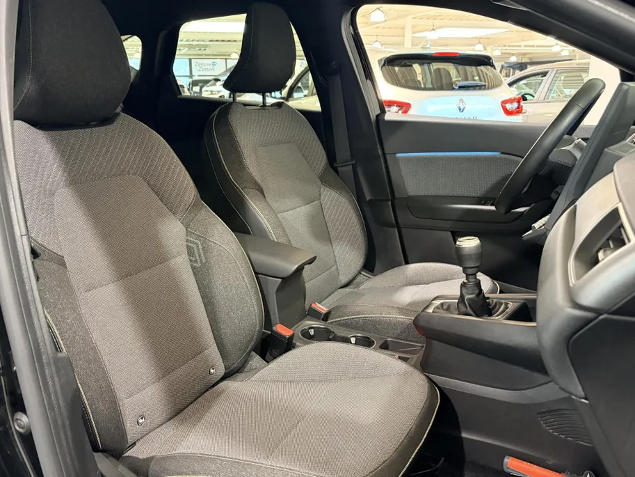 Renault Captur 90PK TCe Techno | Schuif/Kantel Dak | Navi | Camera | Digital Cockpit | Parkeersensoren | Climate Control | Cruise Control | Full LED | Lichtmetalen Velgen |