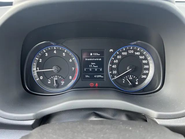 Hyundai Kona 1.0 T-GDI Comfort | Apple Carplay & Android Auto | LM Velgen | Climate Control | Navigatie