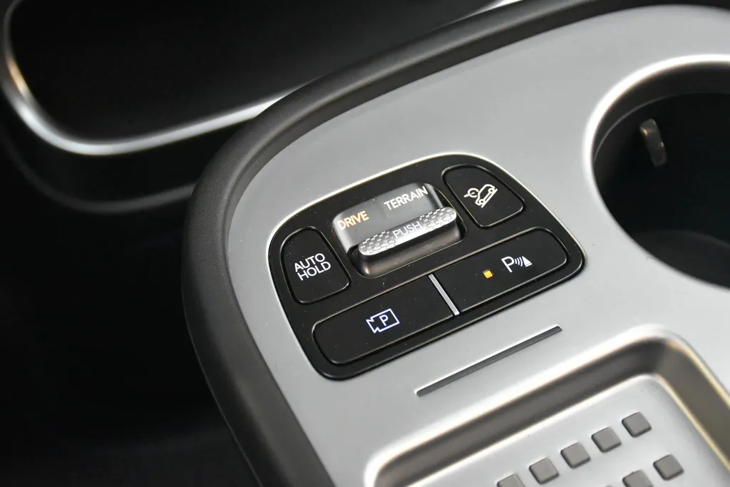 Hyundai IONIQ 9 Connect Plus Blackline 110 kWh AWD 308PK