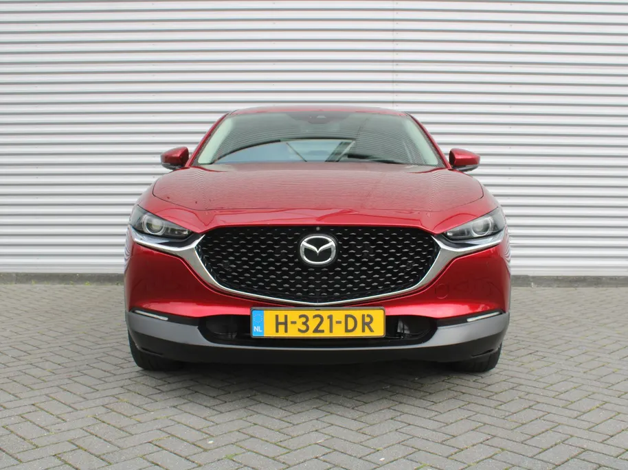 Mazda CX-30 2.0 e-SkyActiv-X M Hybrid Luxury | Trekhaak | Schuifdak | 18' LM | Leer | Elektr. stoelverstelling | Stuur-/stoelverwarming | HUD | 360 Camera | Winterset |