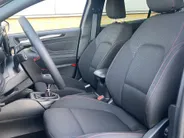 Ford Focus 1.0 EcoBoost Hybrid ST Line 125 pk Wagon GROOT NAVIGATIE-WINTERPAKKET-PRIVACY GLASS