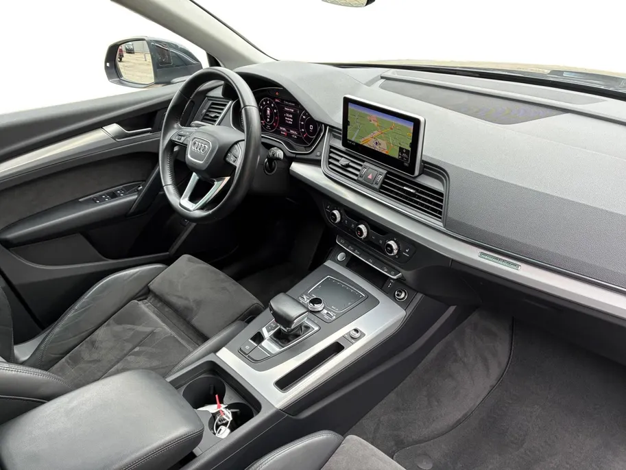 Audi Q5 2.0 TFSI quattro Design Pro Line Plus | SCHUIFKANTELDAK | TREKHAAK