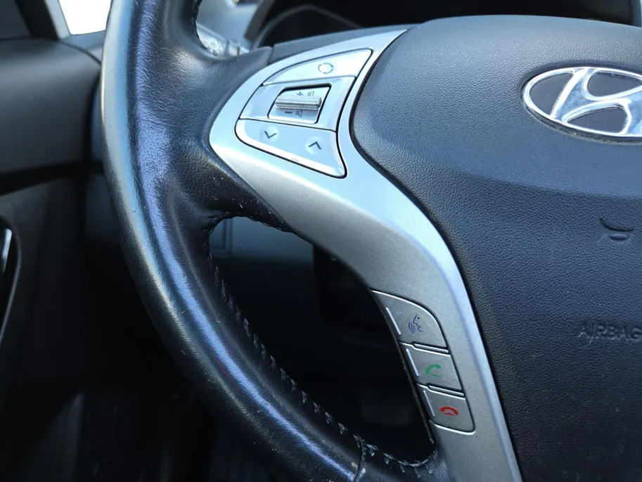 Hyundai ix20 1.6i i-Catcher Automaat | Panorama Dak | Camera | Navigatie | Metallic lak | Bovag garantie | Lage km stand | NAP