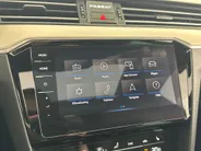 Volkswagen Passat Variant 1.5 TSI R-Line Business + DSG Automaat | Panoramadak | Trekhaak | Elektrische Stoelen
