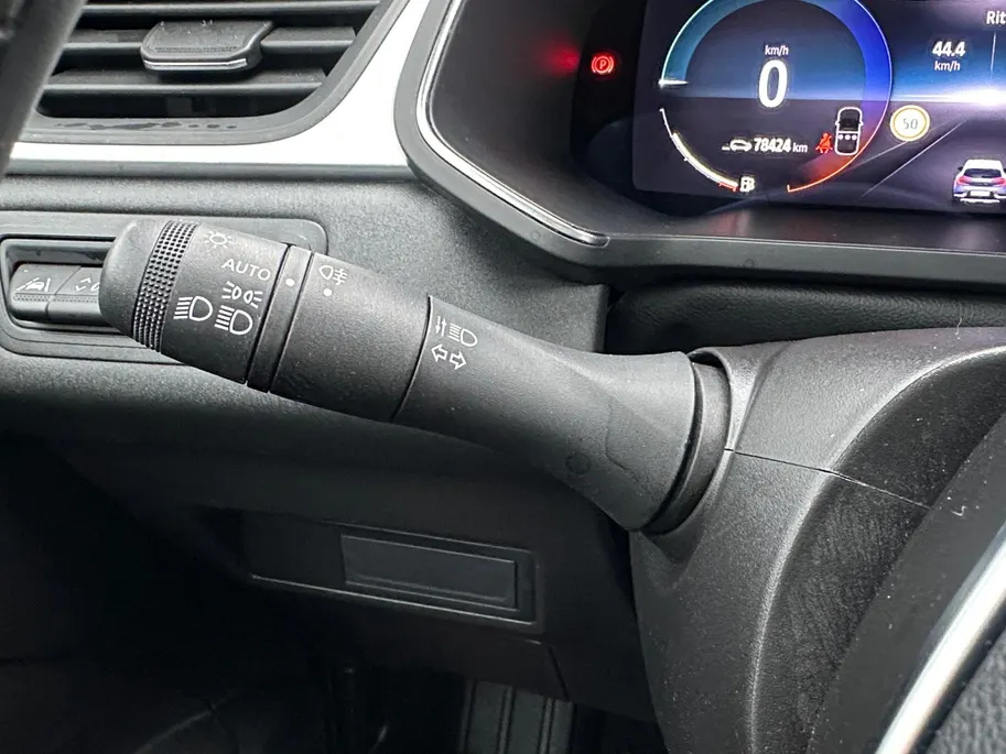 Renault Captur 1.6 E-Tech Plug-in Hybrid 160 Intens | Automaat | Navigatie | Parkeersensoren | Camera | Apple Carplay & Android Auto | Climate Control | 12 Maanden BOVAG Garantie