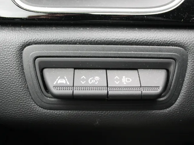 Renault Captur 1.3 TCe 140 Rive Gauche | grootscherm | achteruitrijcamera | navigatie