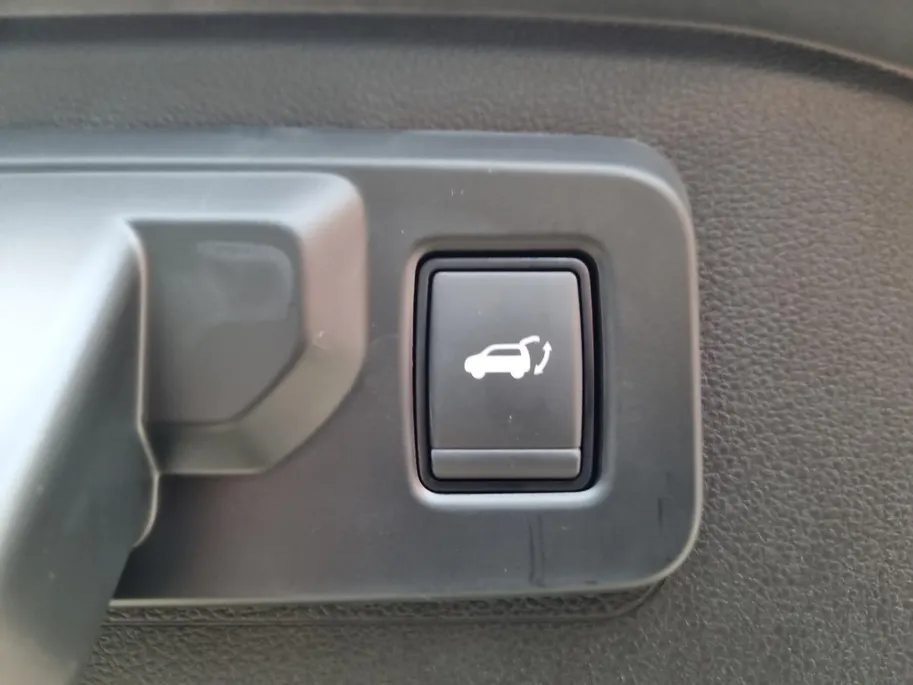Renault Espace E-Tech full hybrid 200 techno 7p. Nu op voorraad bij Zeeuw & Zeeuw Naaldwijk  // 4.000 Euro voorraad voordeel // Incl. 5 jaar garantie