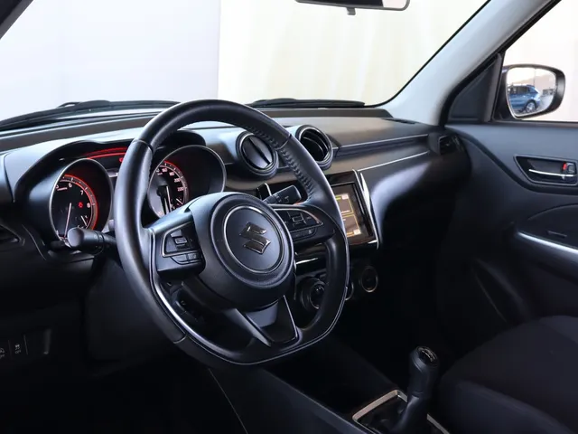 Suzuki Swift 1.2 Style Smart Hybrid | Navigatie | Stoelverwarming