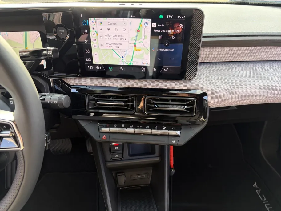 Nissan Micra EVOLVE 52 kWh *Navi+Camera*Winter Pack*Harman Kardon*Adapt. Cruise*Climate Control*FULL OPTION!