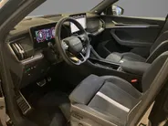 Škoda Kodiaq 1.5TSI 150kW/204PK PHEV Sportline · Panoramadak · Trekhaak · 360°Camera + Parkeersensoren · Canton Audio ·  Garantie t/m 13-05-2027