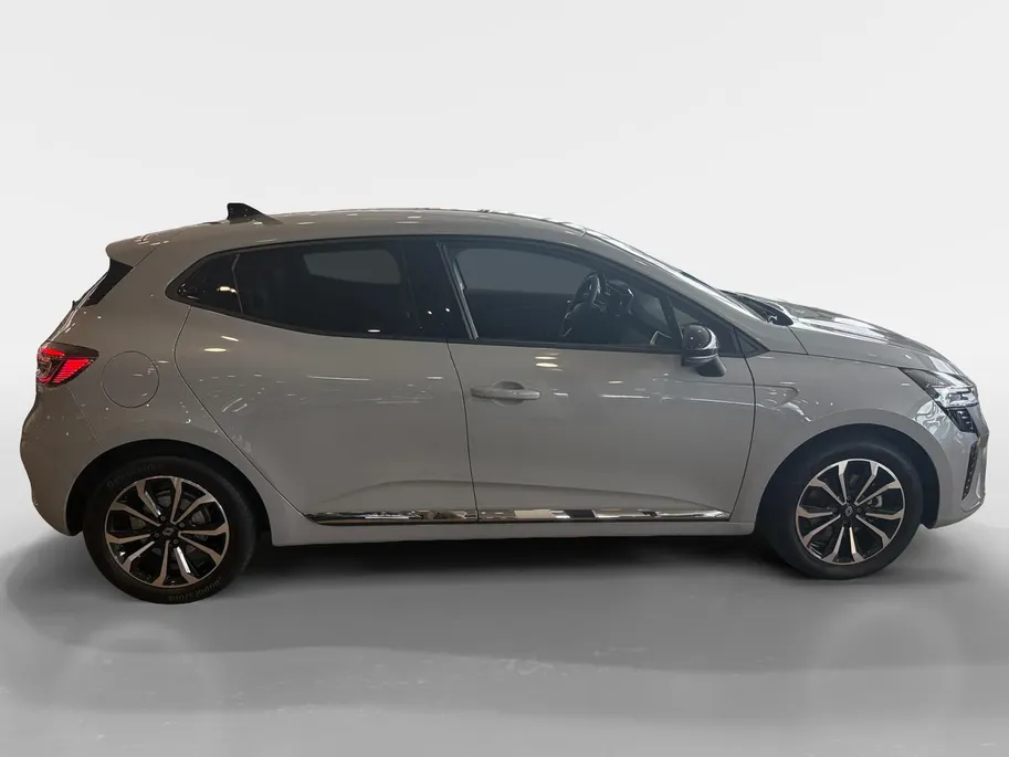 Renault Clio 1.6 E-Tech Full Hybrid 145 techno *Automaat*Navi+Camera*Parkeersensoren*Climate Control*Sportieve kleur!