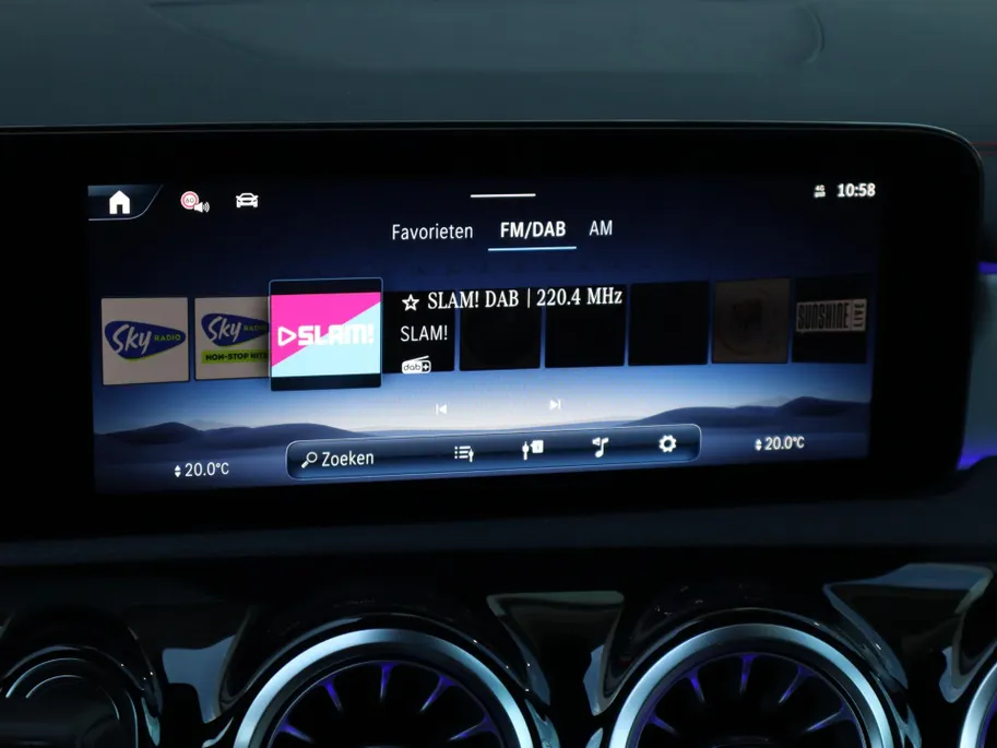 Mercedes-Benz CLA Shooting Brake 180 Star Edition AMG Line LIMITED