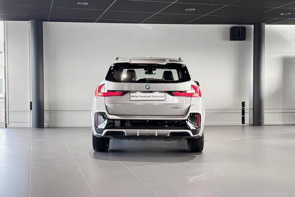 BMW iX1 eDrive20 67 kWh