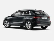 Audi A3 Sportback 30 TFSI Advanced edition 116 PK · Assistentiepakket rijden en parkeren plus · Achteruitrijcamera · Stoelverwarming voorin