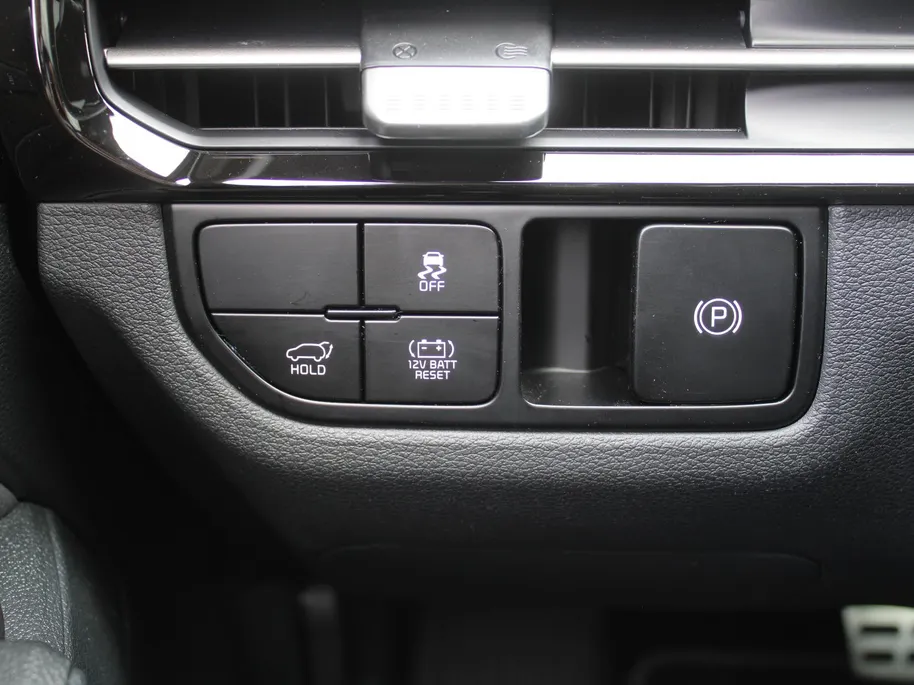 Kia Sportage 1.6 T-GDi Hybrid GT-PlusLine | Stuur-/stoelverwarming + ventilatie | Schuifdak | 360 Camera | HUD | LED | Stoelgeheugen | Elek. achterklep |