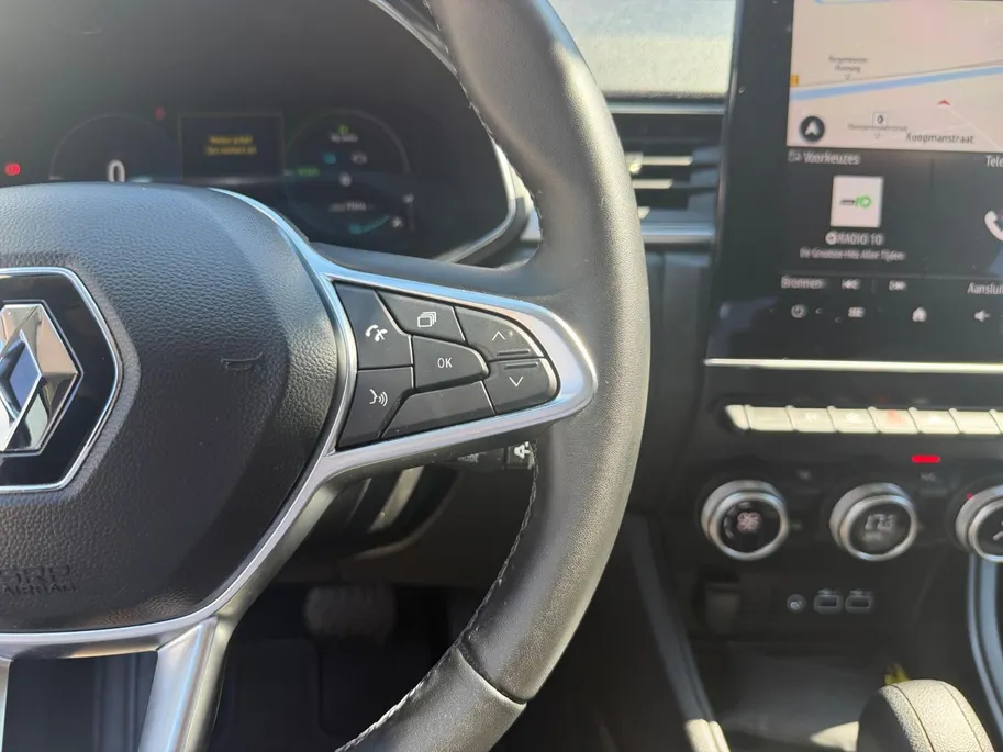 Renault Captur 1.6 E-Tech full hybrid 145 techno | Automaat | Trekhaak | Navigatie | Parkeersensoren | Camera | Apple Carplay & Android Auto | Cruise & Climate Control | 12 Maanden BOVAG Garantie