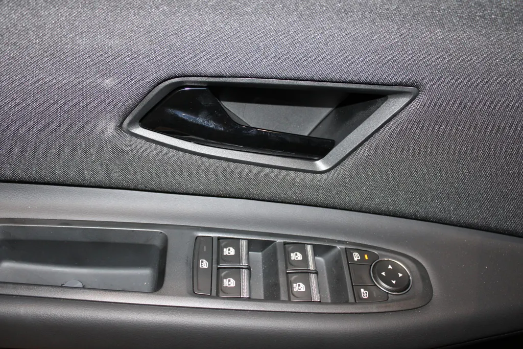 Nissan Micra ENGAGE 40 kWh | 100% electrisch | Parkeersensoren achter | Apple carplay & Android auto | Climate controle | Cruise controle | Bluetooth |