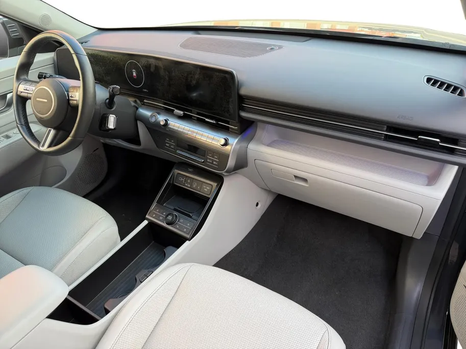 Hyundai Kona 1.6 GDI HEV Premium Sky | Schuif-/kanteldak | Navigatie | Apple Carplay/ Android auto |  360 camera | Stuur-/Stoelverwarming | Stoelventilatie | DEALER AUTO!!
