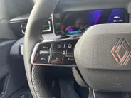 Renault 5 urban range techno 40 kWh AUTOMAAT NAVI AIRCO CAMERA CRUISE CONTROLE APPLE CARPLAY ANDROID AUTO LM VELGEN STOELVERWARMING STUURVERWARMING ZEER MOOIE AUTO DEALER ONDERHOUDEN