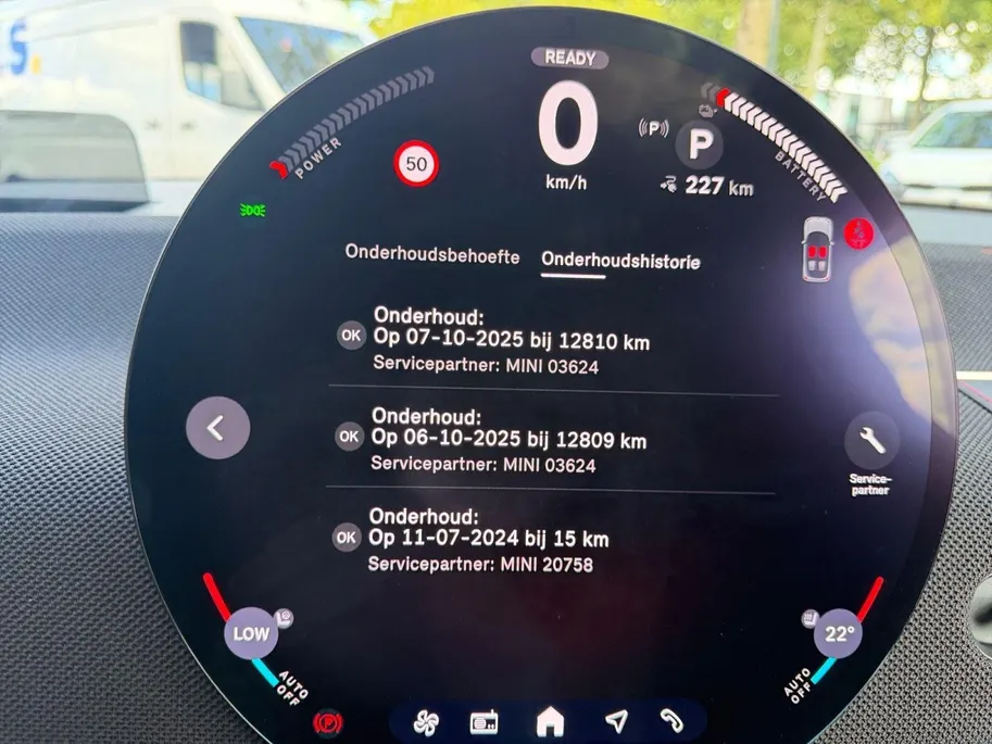 MINI 3-Deurs Cooper E John Cooper Works XL 40.7 kWh BOMVOL | Glassroof | Stoel + stuurverwarming | 360 Camera | Memory functie |