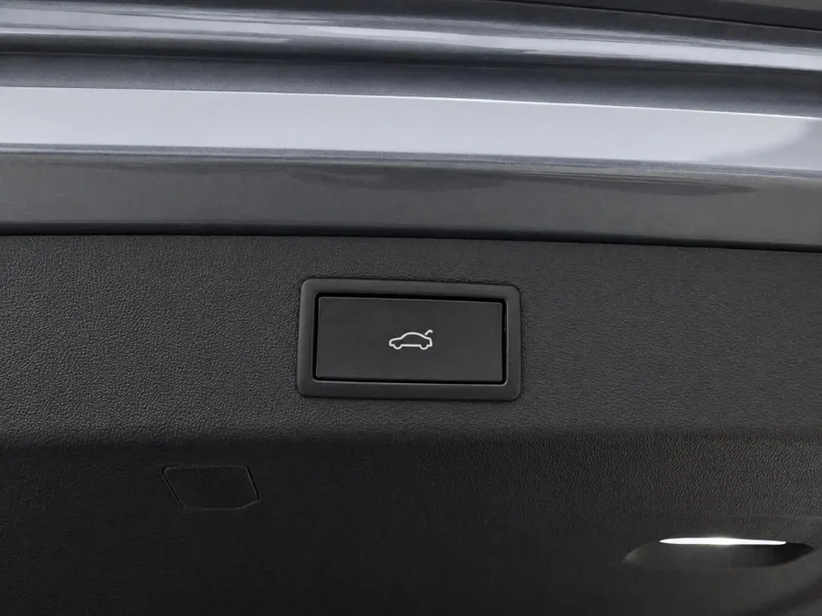 Škoda Kodiaq 1.5 TSI 204pk DSG PHEV Sportline Business · Panoramadak · Wegklapbare Trekhaak · Camera · Elek. Voorstoel · P-Sensoren · 19'' Inch · Garantie t/m 29-06-2030 of 100.000km