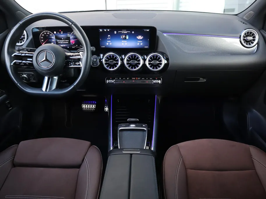 Mercedes-Benz B-Klasse 180 Business Solution AMG l Keyless l Achteruitrij camera l Stoelverwarming