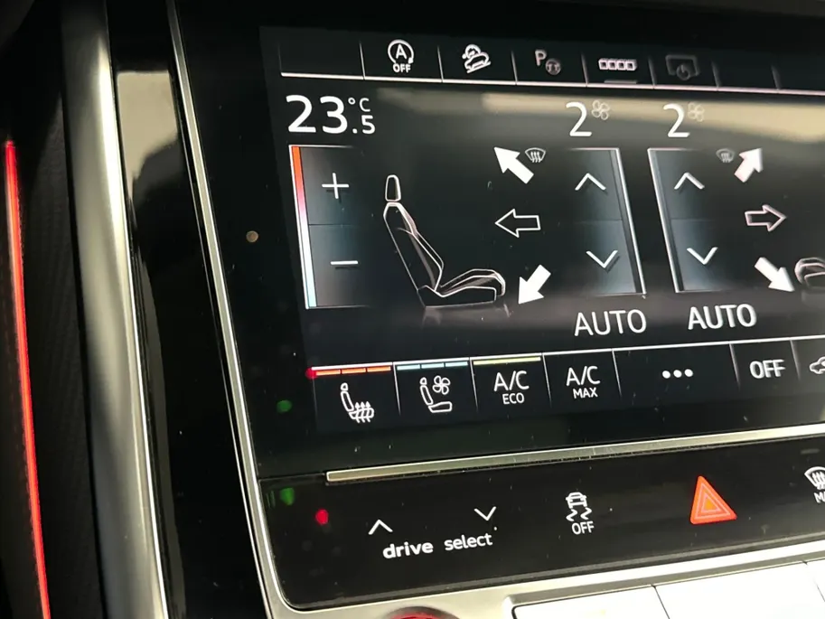 Audi RSQ8 4.0 TFSI RS Q8 Quattro | Panoramadak | Luchtvering | 23'' L.M. Velgen