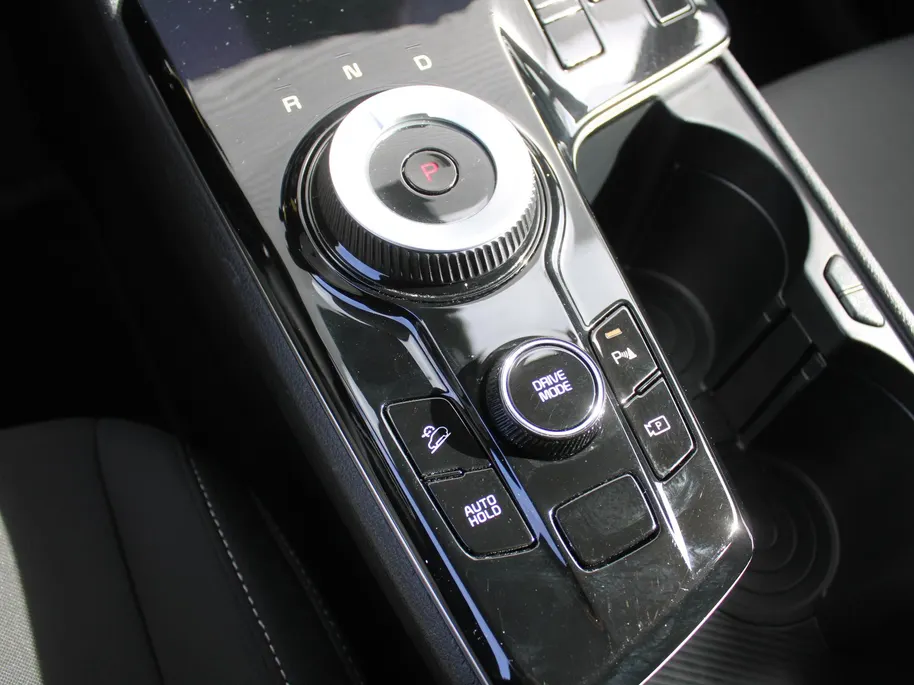 Kia Sportage 1.6 T-GDi Hybrid DynamicLine | Camera | Cruise adapt. | Navi | 17' LM | Clima v+a | LED | Apple Carplay/Android Auto |