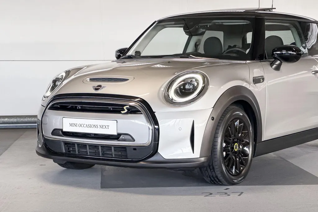 MINI Cooper 3-deurs Electric Classic 33 kWh
