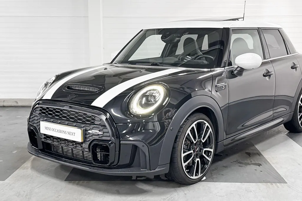 MINI Cooper 5-deurs Cooper S John Cooper Works