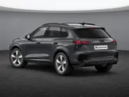 Audi Q3 e-hybrid S edition 272 PK · Trekhaak elek. wegklapbaar · Optiekpakket zwart · S-line sportstoelen