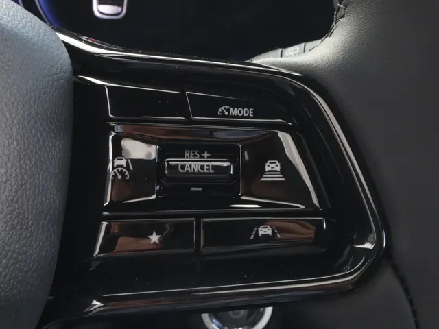 Toyota Urban Cruiser Executive 61 kWh | Panoramdak | 360 Camera | Stuur/Stoel Verwarming |