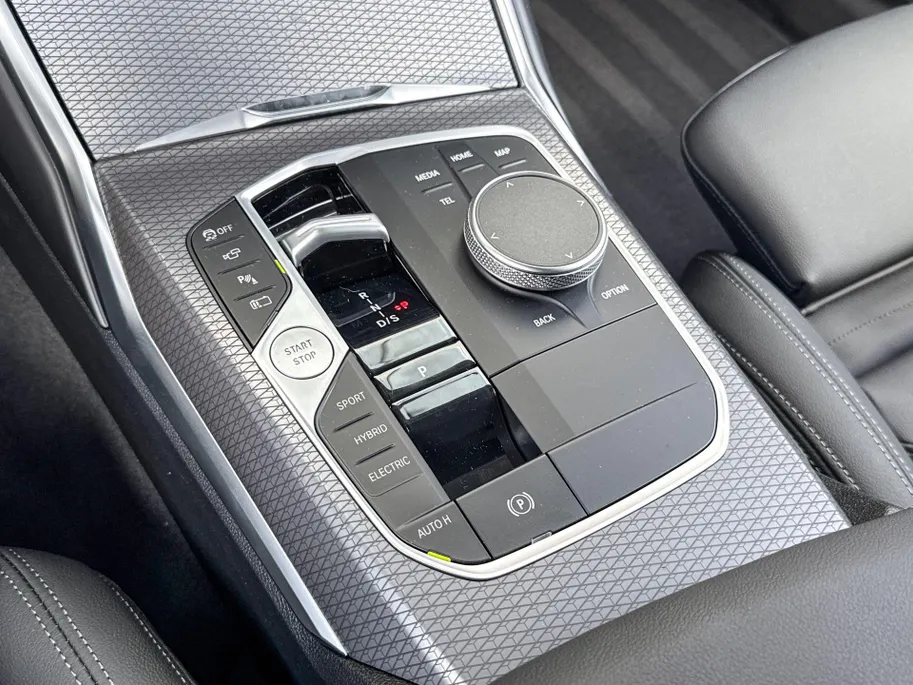 BMW 3 Serie Touring 330e