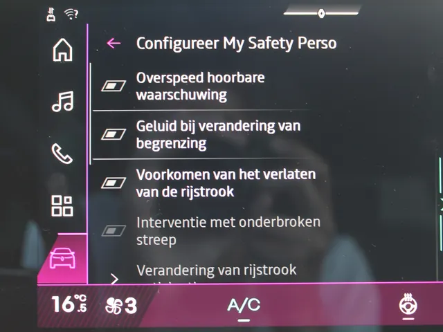 Renault Clio 1.8 Hybrid 160 esprit Alpine *  Vermelde prijs is inclusief de korting t.w.v. 1300,- *