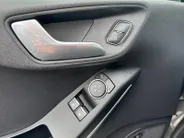 Ford Fiesta 1.0 EcoBoost ST-Line | NL auto | Cruise control | Voorruitverwarming | Navigatie | Apple carplay & Android auto | B&O audio | 17' lichtmetalen velgen | Bovag garantie |