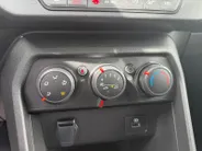 Dacia Sandero Stepway 1.0 TCe 90 Extreme | Zeer nette auto | Automaat | 1e eigenaar | Dodehoek detectie | Achteruitrijcamera | Dealer onderhouden | Parkeersensoren voor en achter |