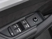 Audi Q5 50 TFSI e quattro S edition · Trekhaak · Adaptive Cruise Control · Apple/Android Car Play · Dodehoeksensoren · Stoelverwarming ·  Drive select · 360°Camera + Parkeersensoren ·