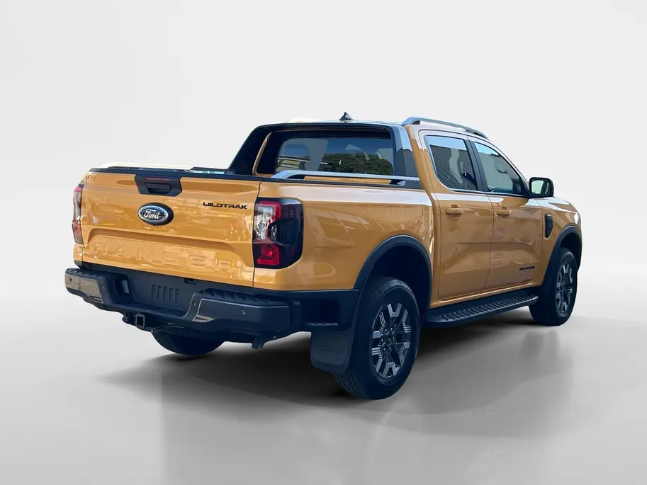 Ford Ranger Wildtrak 2.3 PHEV 279pk 10-traps automaat | DEMO voertuig | Elektrische rollertop | Trekhaak