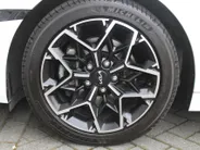 Kia ProCeed 1.5 T-GDi DCT7 GT-Line | BTW Auto | Automaat | Trekhaak | Verwarmde sportstoelen | Camera | Dodehoek detectie | Telefoonlader | LED |