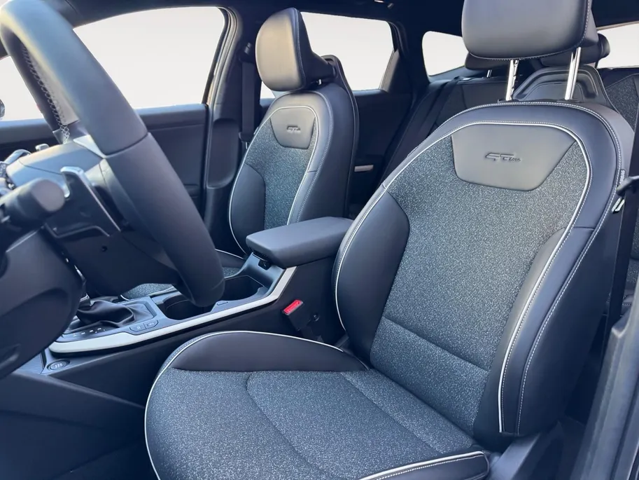 Kia K4 Sportswagon 1.0 T-GDi MHEV GT-Line Launch Edition | Schuif/kantel dak | Navigatie | Climate control | Elektrische stoel verstelling | Stoel+ Stuur verwarming