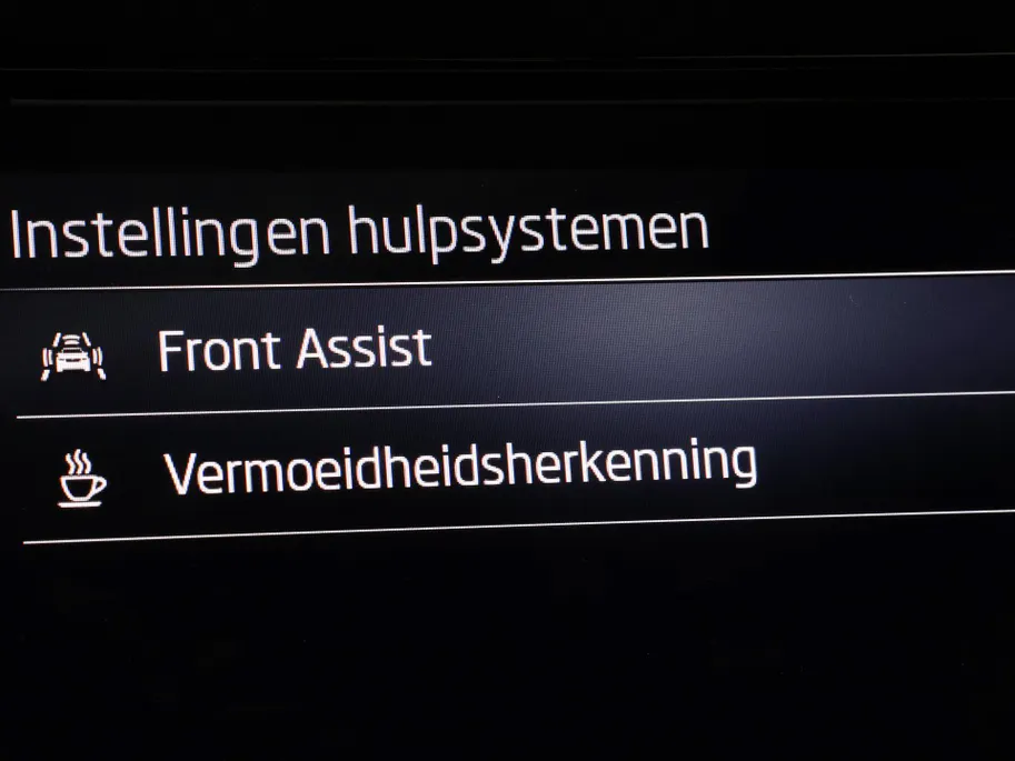 Škoda Karoq 1.5 TSI 150pk DSG ACT Sportline Business · Panoramadak · Camera · Cruise Control · Apple/Android Car Play · 18'' Inch ·