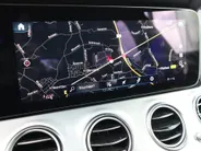 Mercedes-Benz E-Klasse Estate 200 Business Solution l Trekhaak l Carplay l Sfeerverlichting