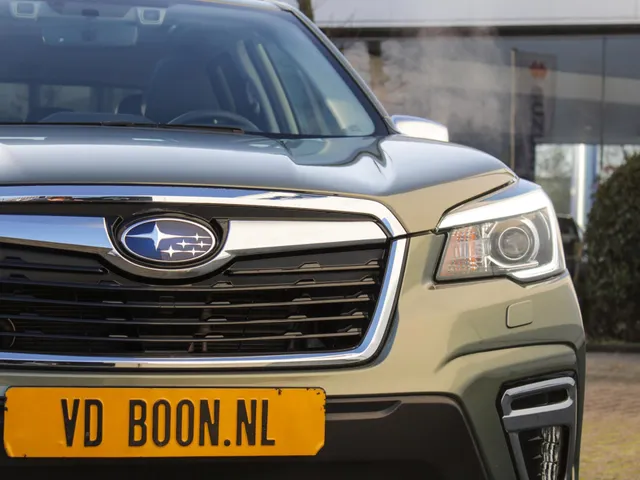 Subaru Forester 2.0i e-BOXER First Edition Automaat | Navi | Adap. Cruise | Leder | Schuifdak