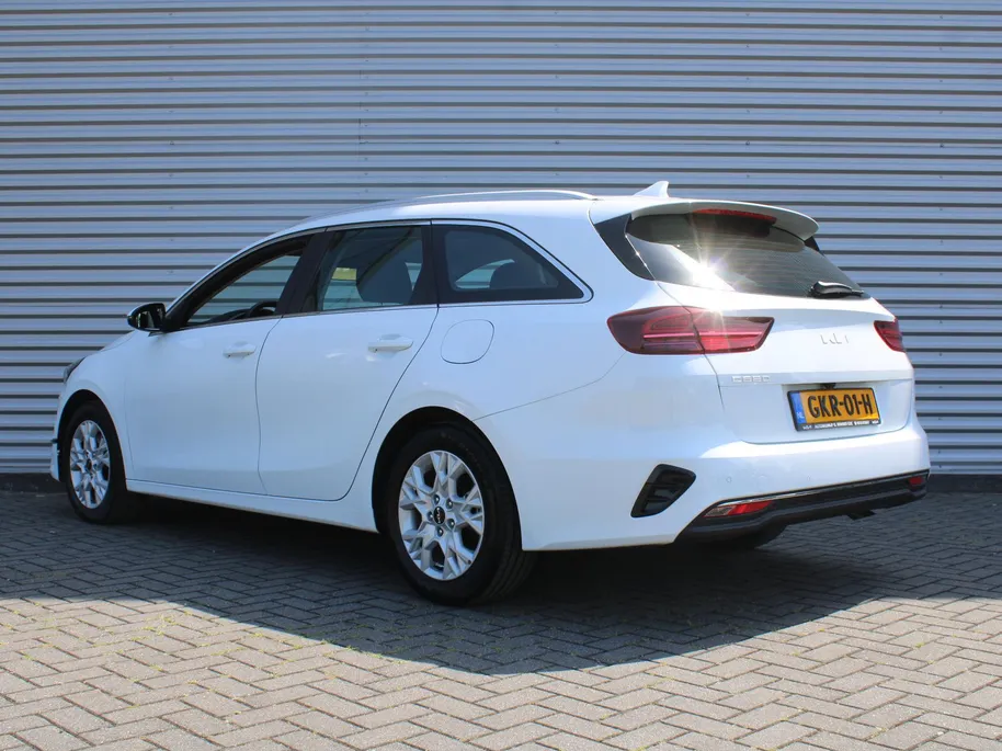 Kia Ceed Sportswagon 1.5 T-GDi DynamicLine | Airco | Cruise | Camera | Navi | 16' LM | LED | PDC |