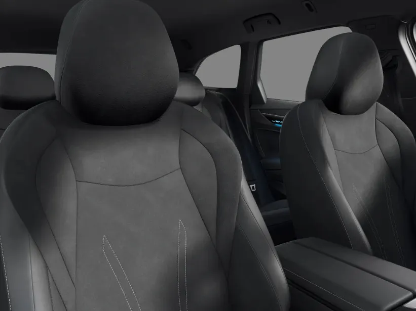 Volkswagen ID.7 Limited Edition Plus 77 kWh accu 286 PK · Achteruitrijcamera · Draadloze telefoonlader ·