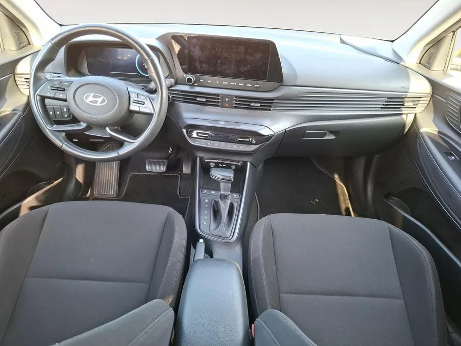 Hyundai i20 1.0 T-GDI Premium | Adaptive Cruisecontrol | Climate Control | Dodehoekdetectie | Stoel&Stuurwielverwarming | Camera | Parkeersensoren | Apple Carplay&Android Auto | BOSE Audio | 16' Lichtmetaal |