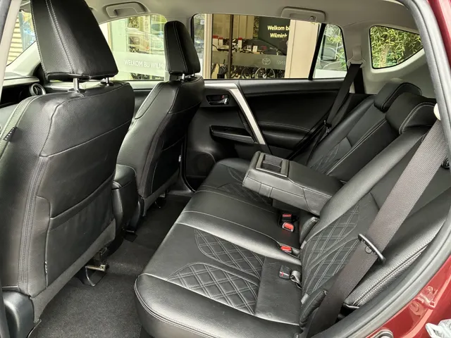 Toyota RAV4 2.5 Hybrid AWD Style