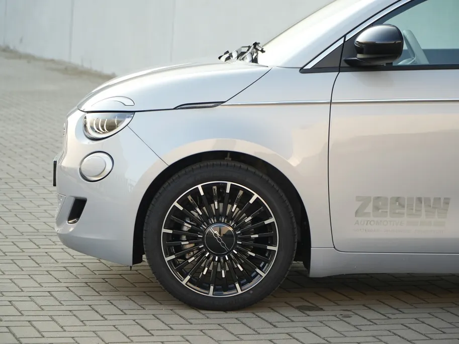 Fiat 500 1.0 Hybrid La Prima | Boek nu uw Proefrit